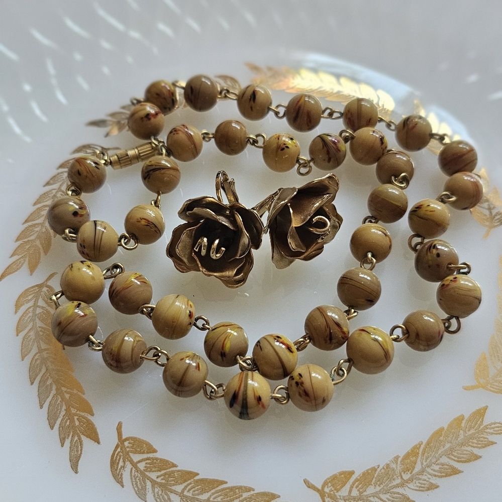 Rare Vintage End of Day Beaded Necklace. Art Deco Necklace. Czech Glass. 1920's